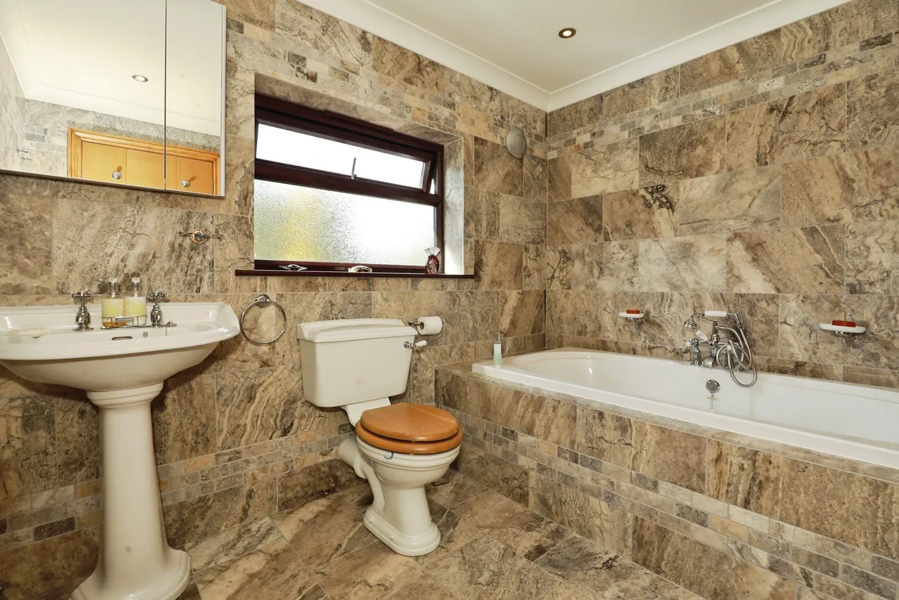 Sandy Lane, Newcastle, ST5, photo 10