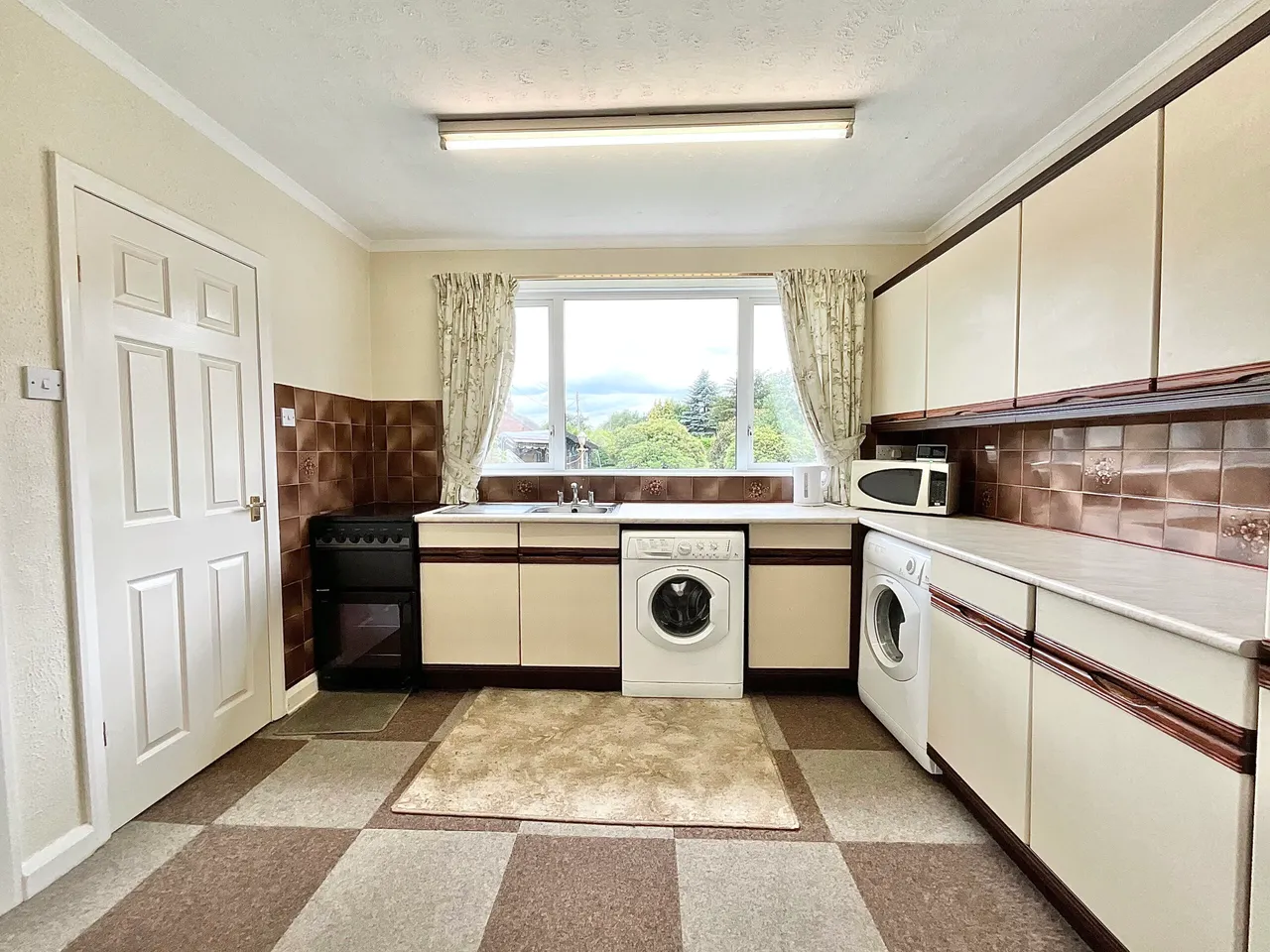 The Green, Cheadle, ST10, photo 10