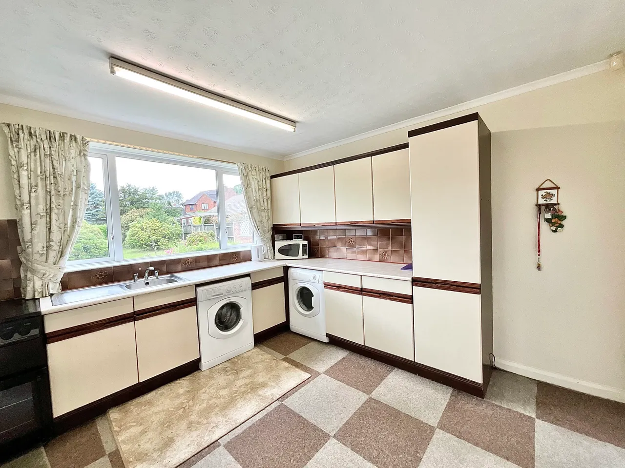 The Green, Cheadle, ST10, photo 9