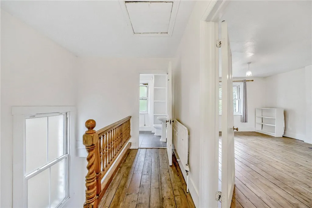 Charlton Road, SE3, photo 13