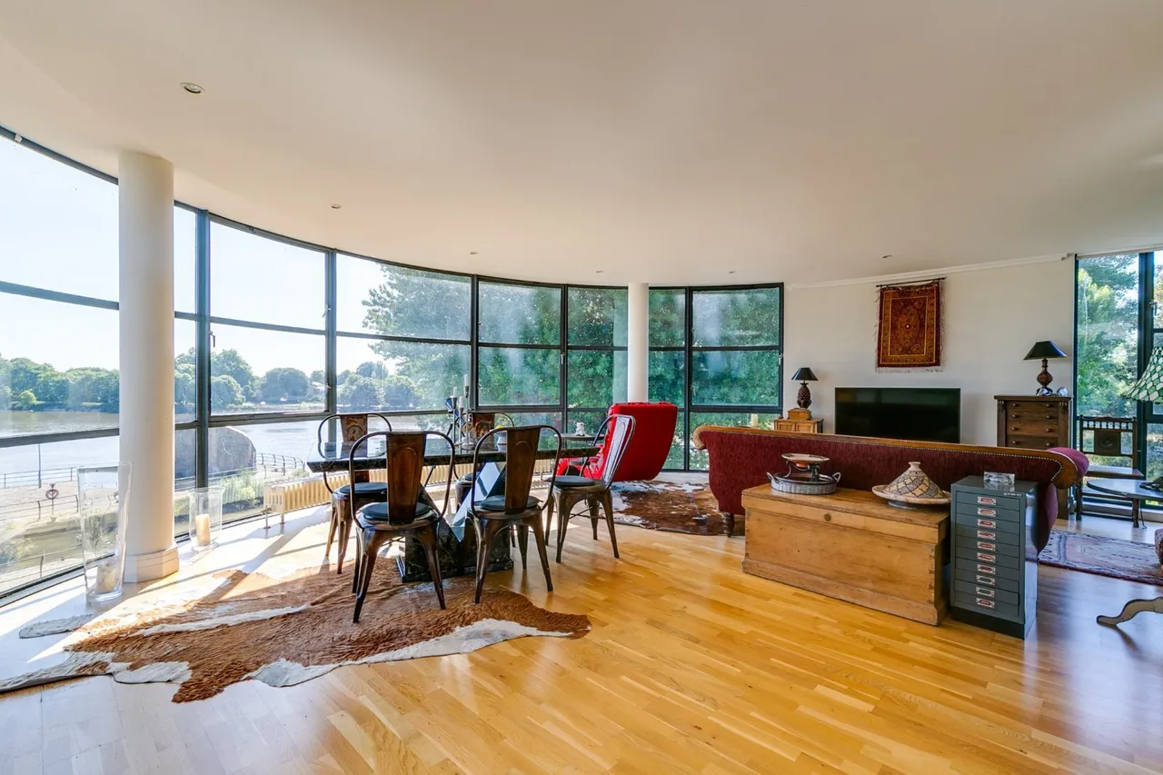 Point Wharf Lane, Brentford, TW8, photo 5