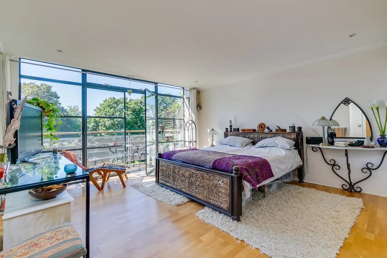 Point Wharf Lane, Brentford, TW8, photo 9