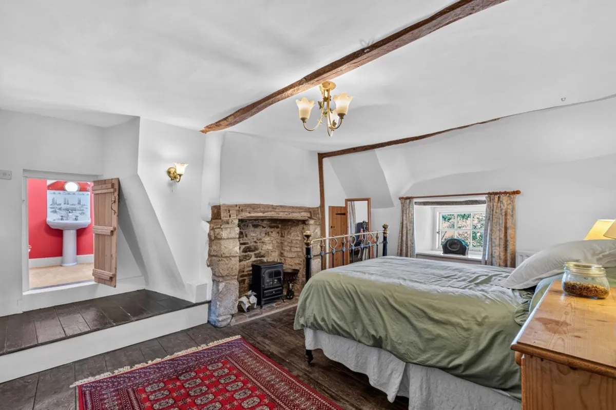 High Street, Potterspury, NN12, photo 27