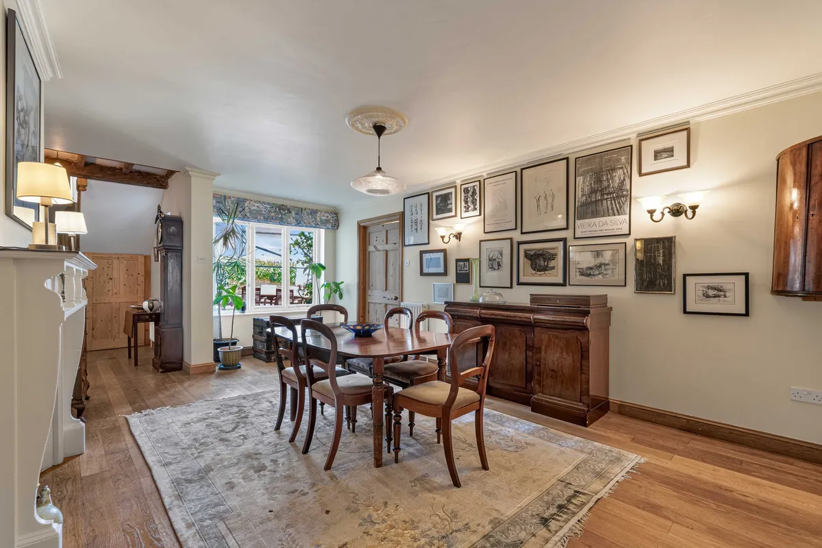 High Street, Potterspury, NN12, photo 8