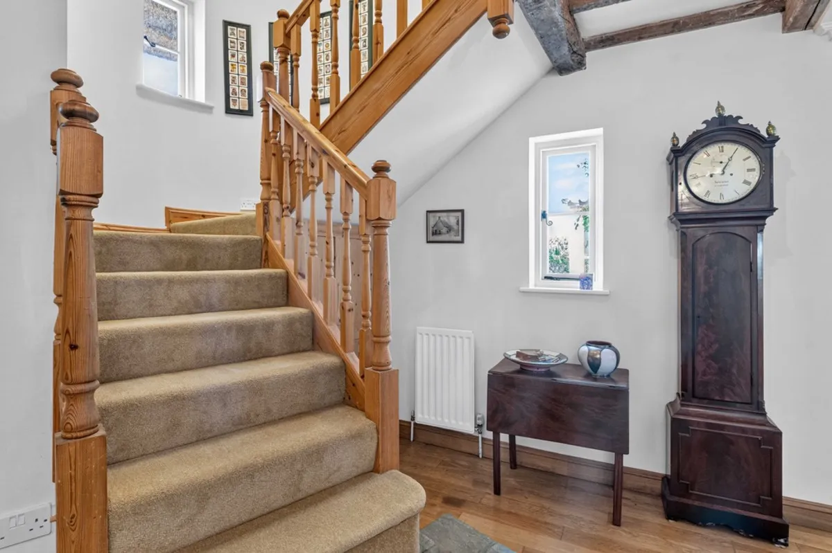 High Street, Potterspury, NN12, photo 4