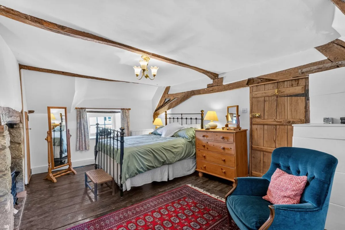 High Street, Potterspury, NN12, photo 28