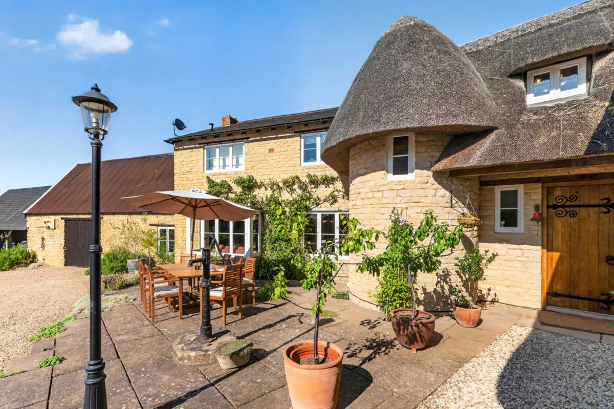 High Street, Potterspury, NN12, photo 36