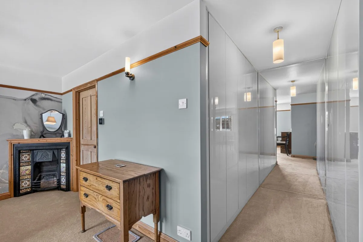 High Street, Potterspury, NN12, photo 24