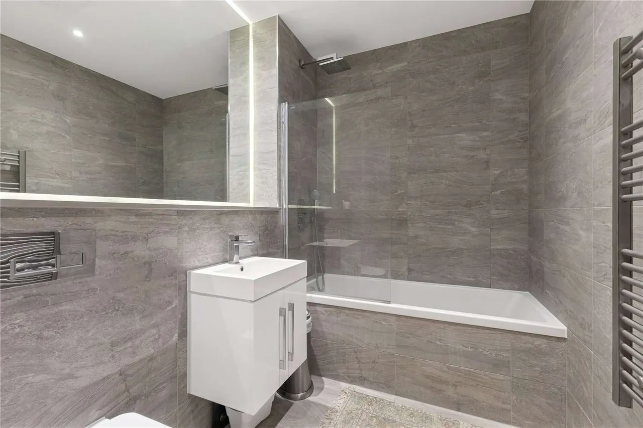 Ziggurat House, 25 Grosvenor Road, St. Albans, Hertfordshire, AL1 3UE, photo 10