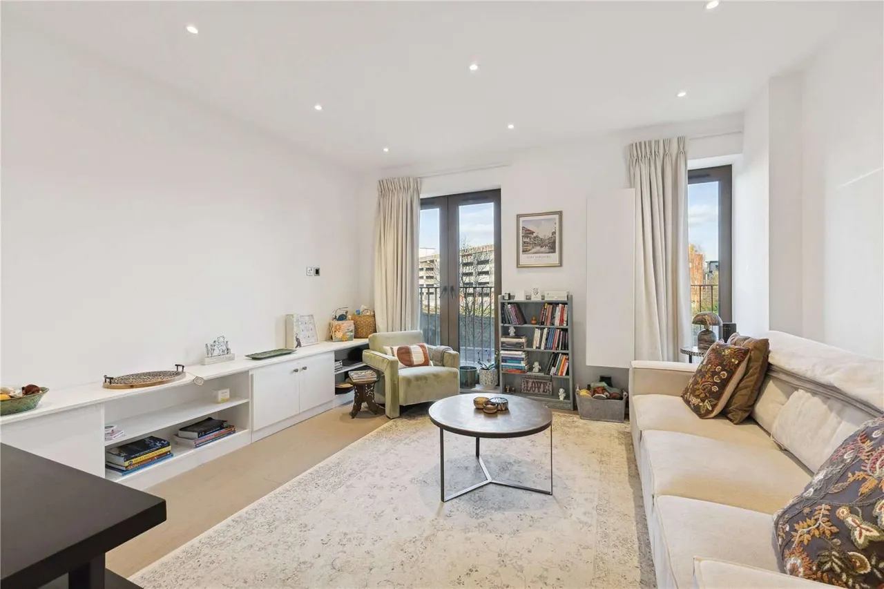 Ziggurat House, 25 Grosvenor Road, St. Albans, Hertfordshire, AL1 3UE, photo 6