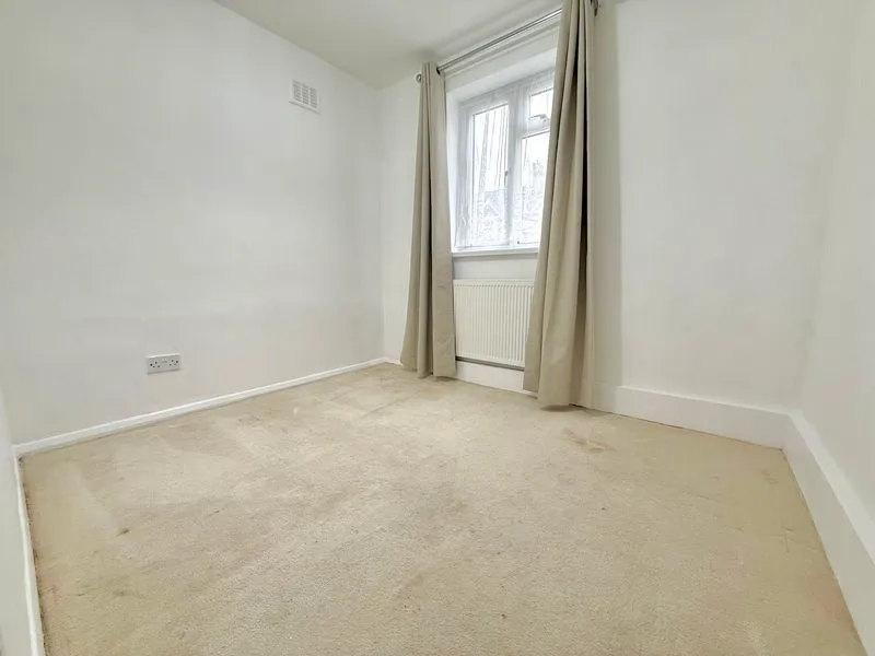 Chiltern Road, Dunstable LU6 1EP, photo 5