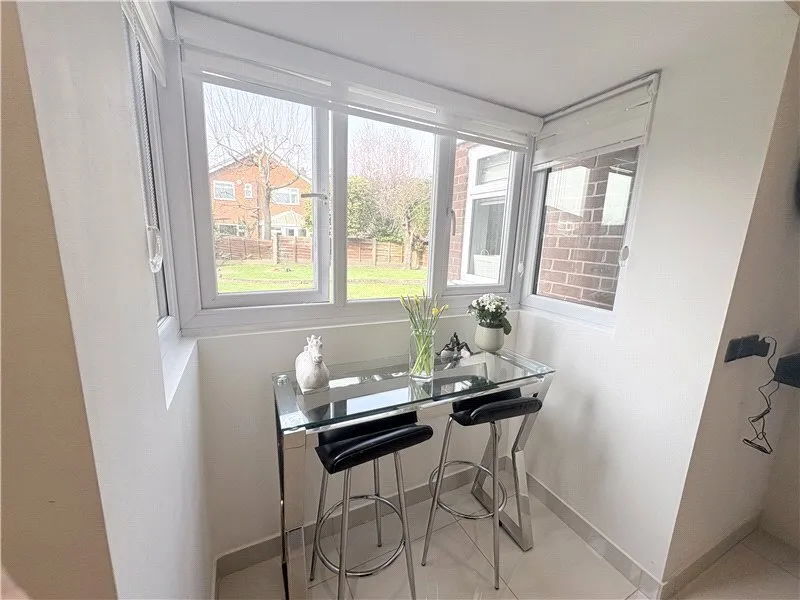 Firswood Mount, CHEADLE, Cheshire, SK8, photo 9