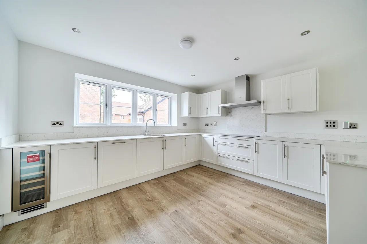 Folders Lane, Burgess Hill, RH15, photo 11