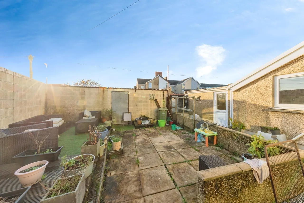 New Dock Road, Llanelli, SA15, photo 3