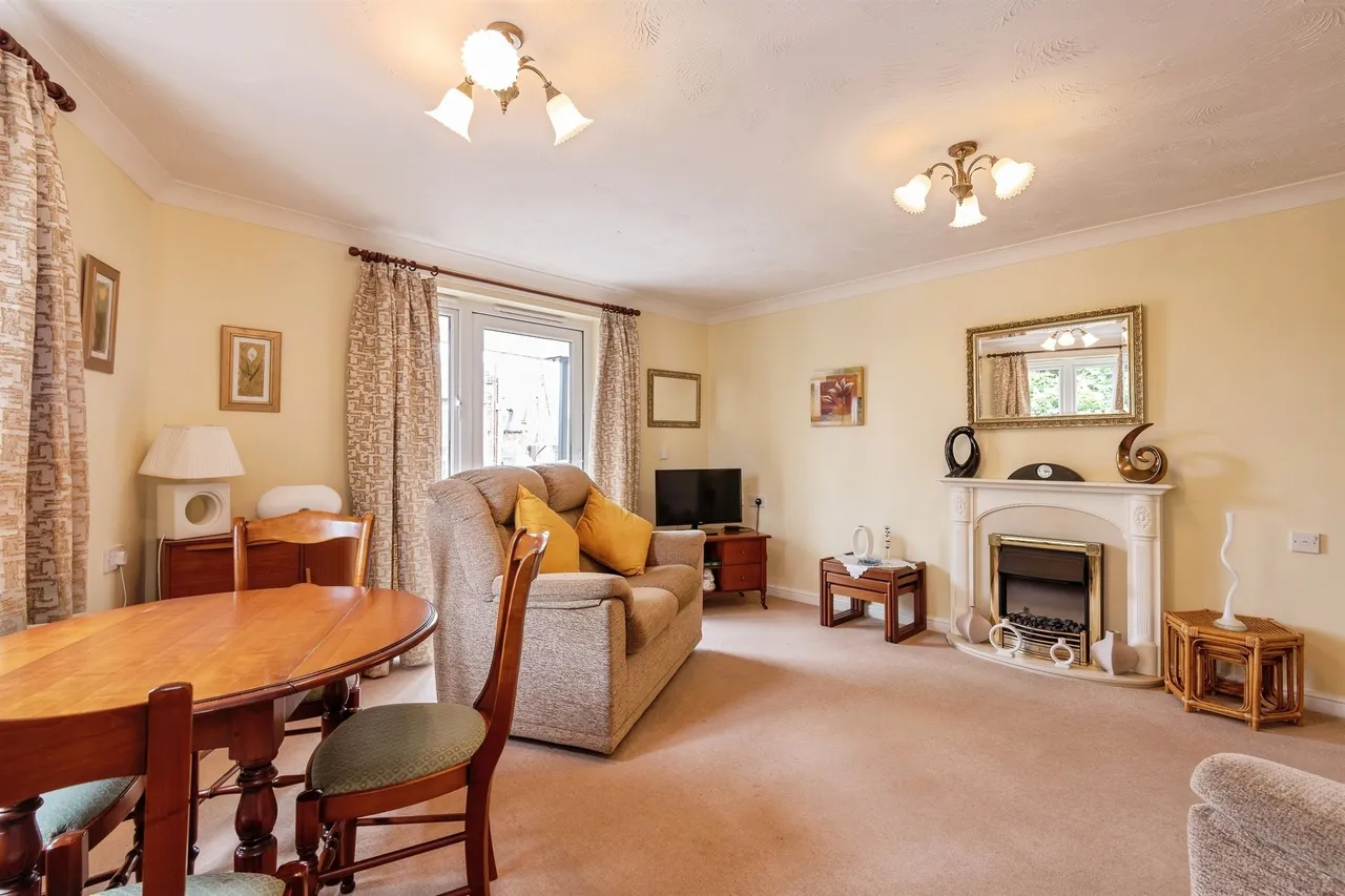 Blenheim Road, Minehead, TA24, photo 4