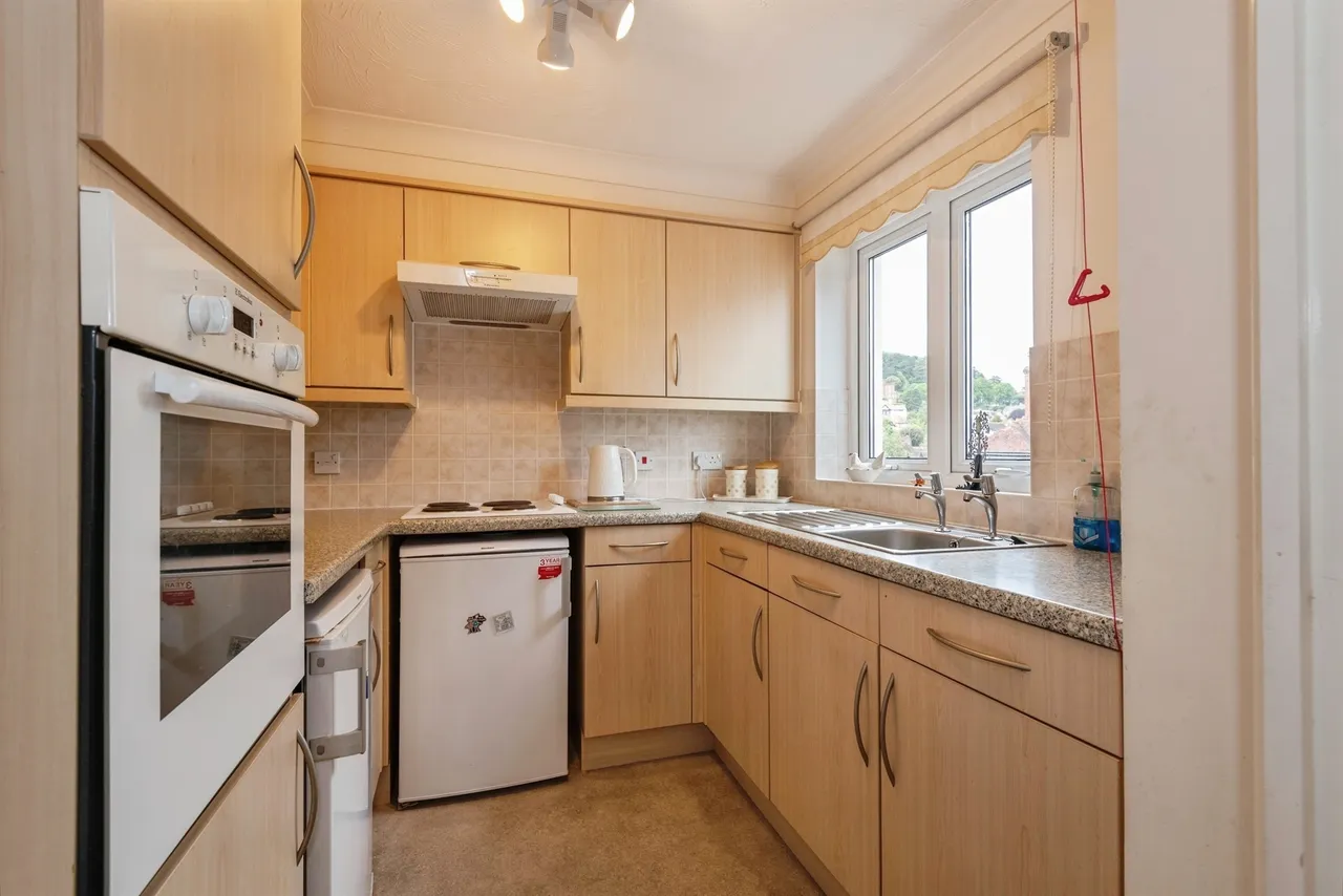 Blenheim Road, Minehead, TA24, photo 6