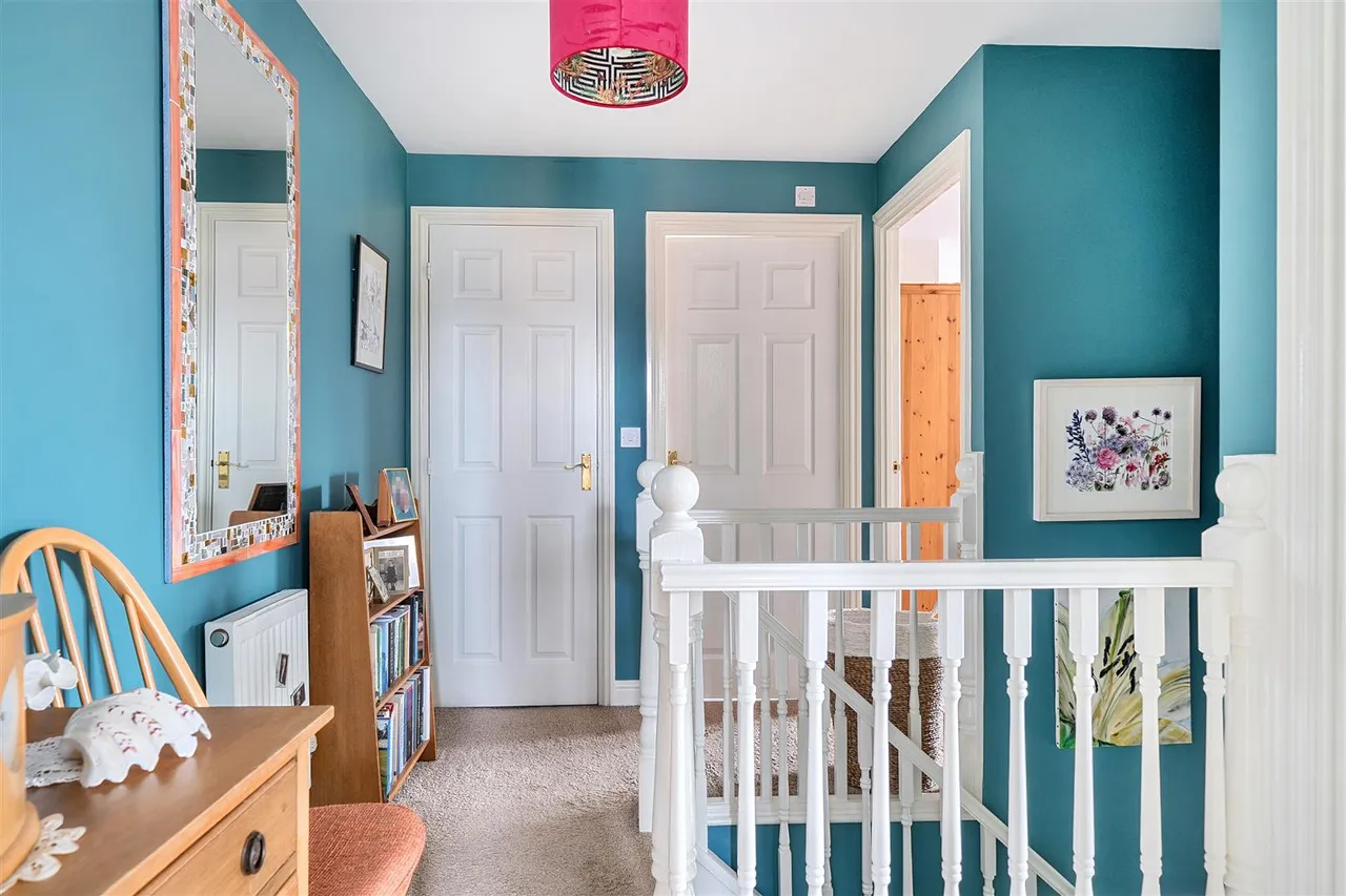 Thestfield Drive, Staverton, BA14, photo 10