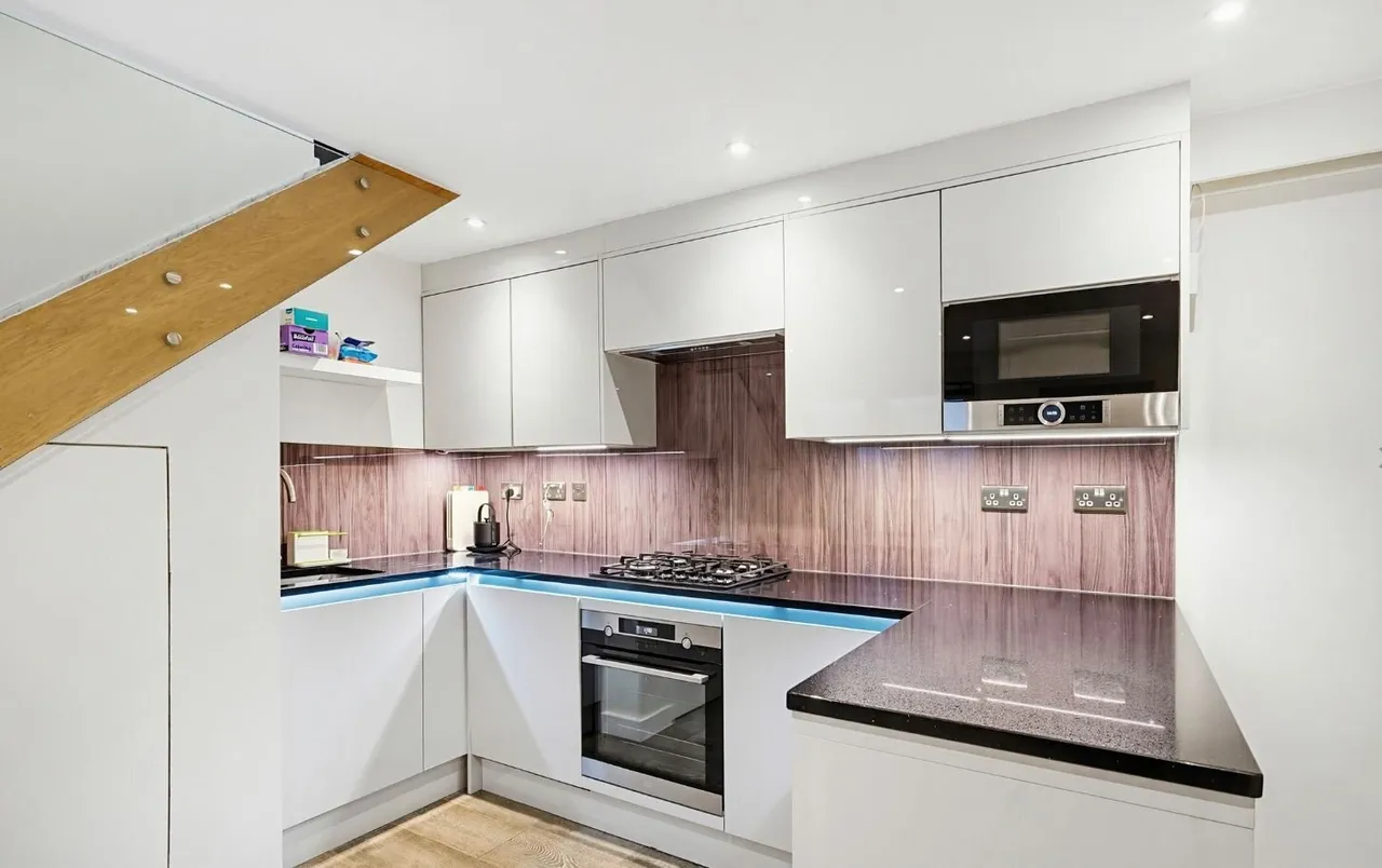 St. Georges Drive, London, SW1V, photo 2