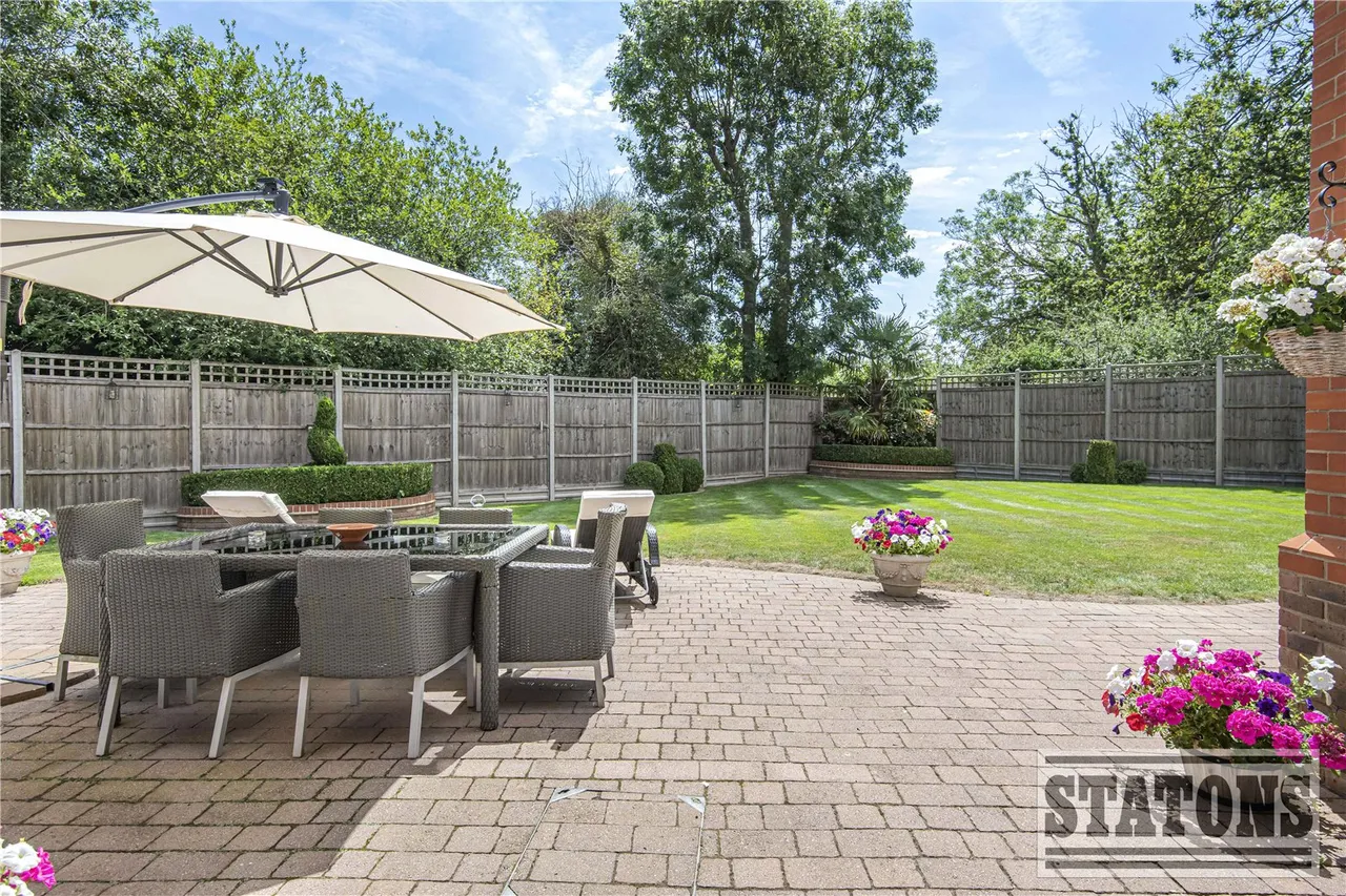 Bluebell Drive, Goffs Oak, Hertfordshire, EN7 6SA, photo 24