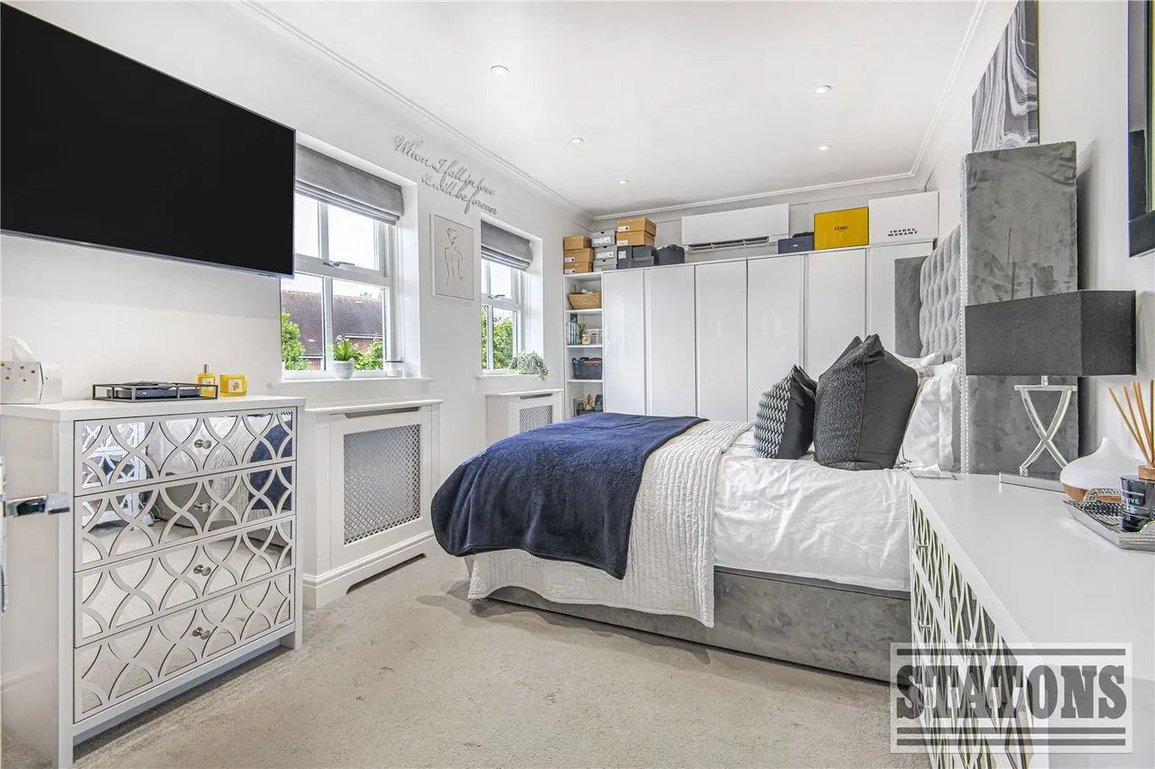 Bluebell Drive, Goffs Oak, Hertfordshire, EN7 6SA, photo 17
