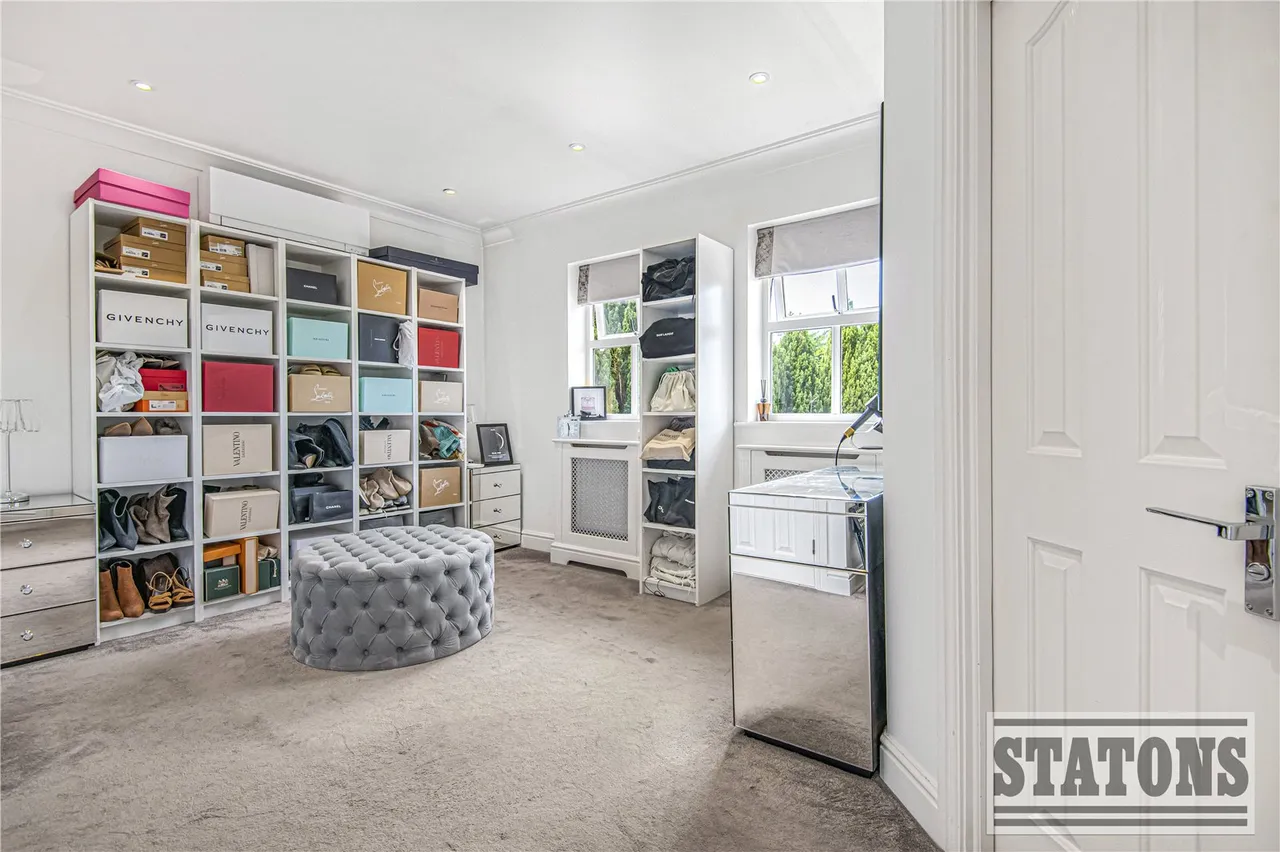 Bluebell Drive, Goffs Oak, Hertfordshire, EN7 6SA, photo 18