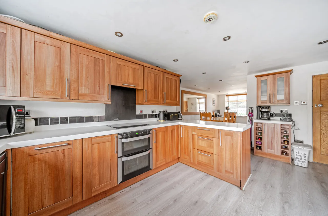 Main Street, Willerby, HU10, photo 5
