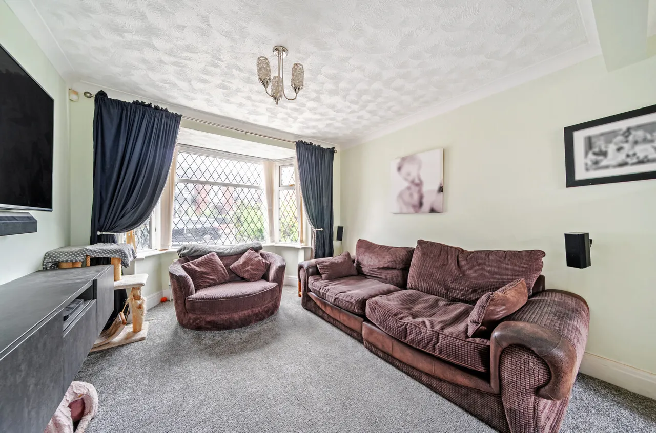 Main Street, Willerby, HU10, photo 14