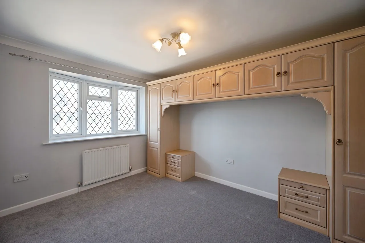 Wheatlands Avenue, Hayling Island, PO11, photo 8