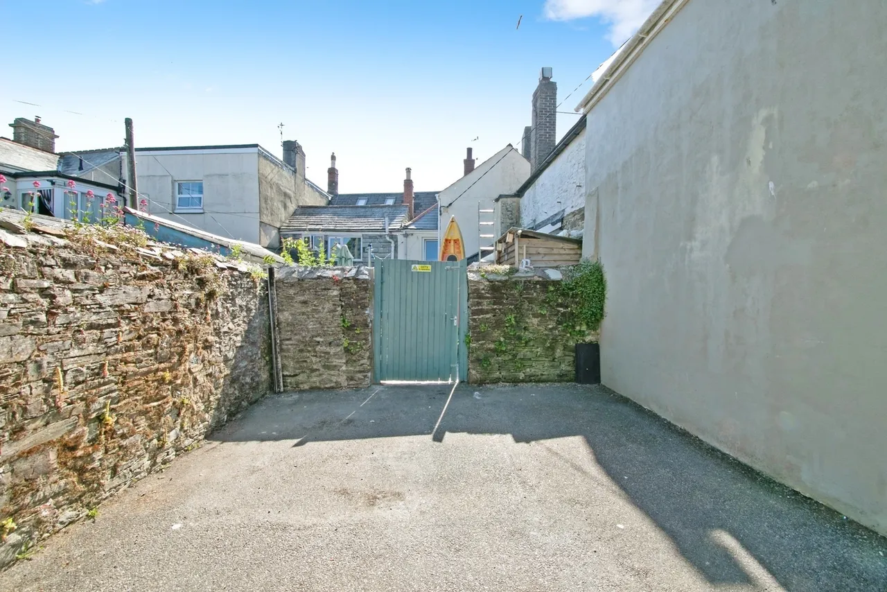 Fore Street, St. Columb Major, TR9, photo 6