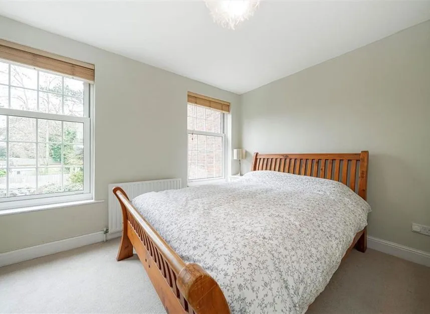 Broom Park, Teddington, TW11, photo 4