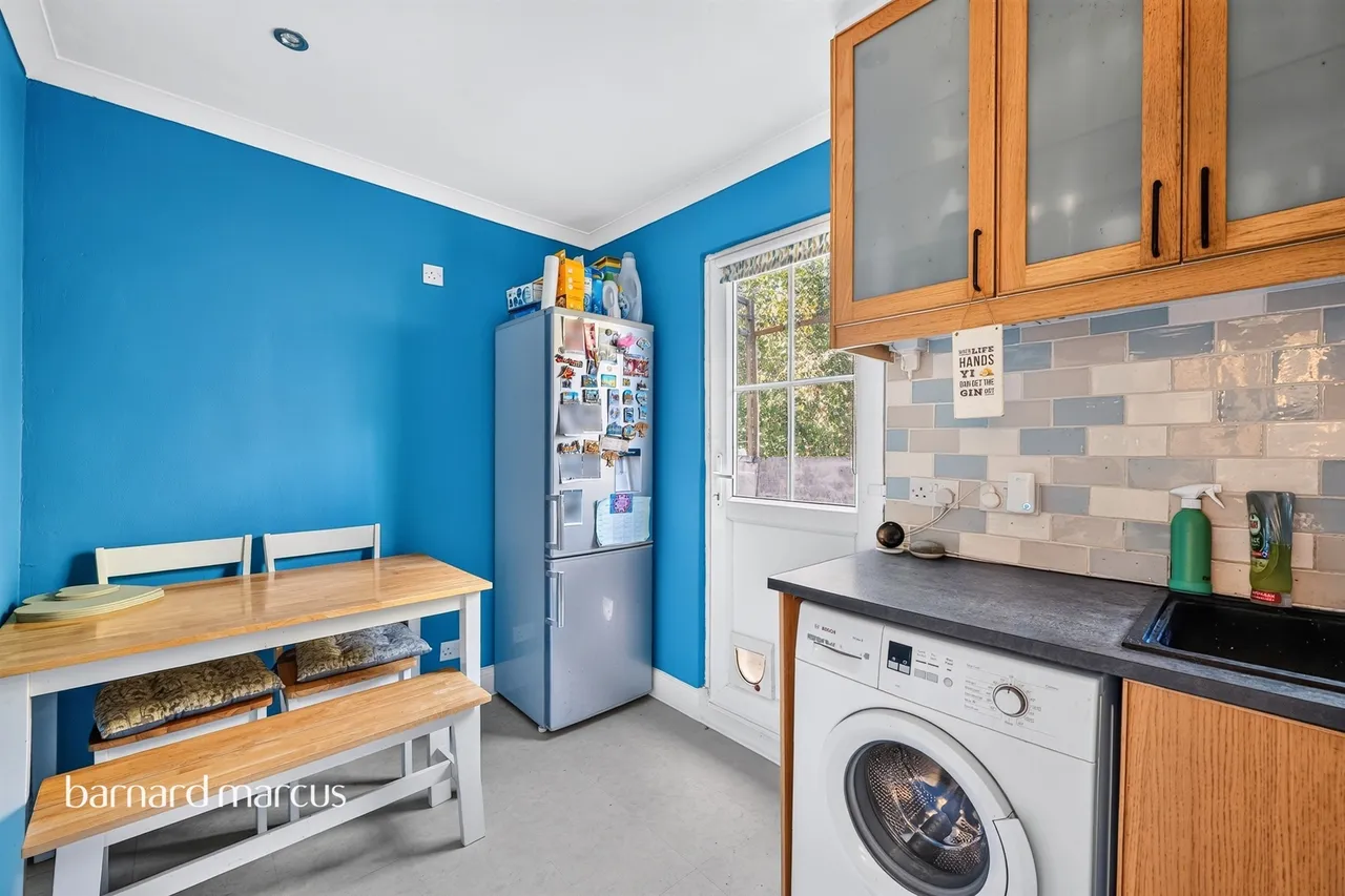 Harrow Road East, Dorking, RH4, photo 4