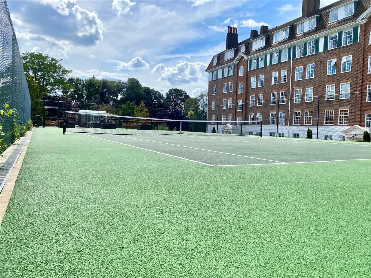 Richmond Hill Court, Richmond, TW10, photo 6