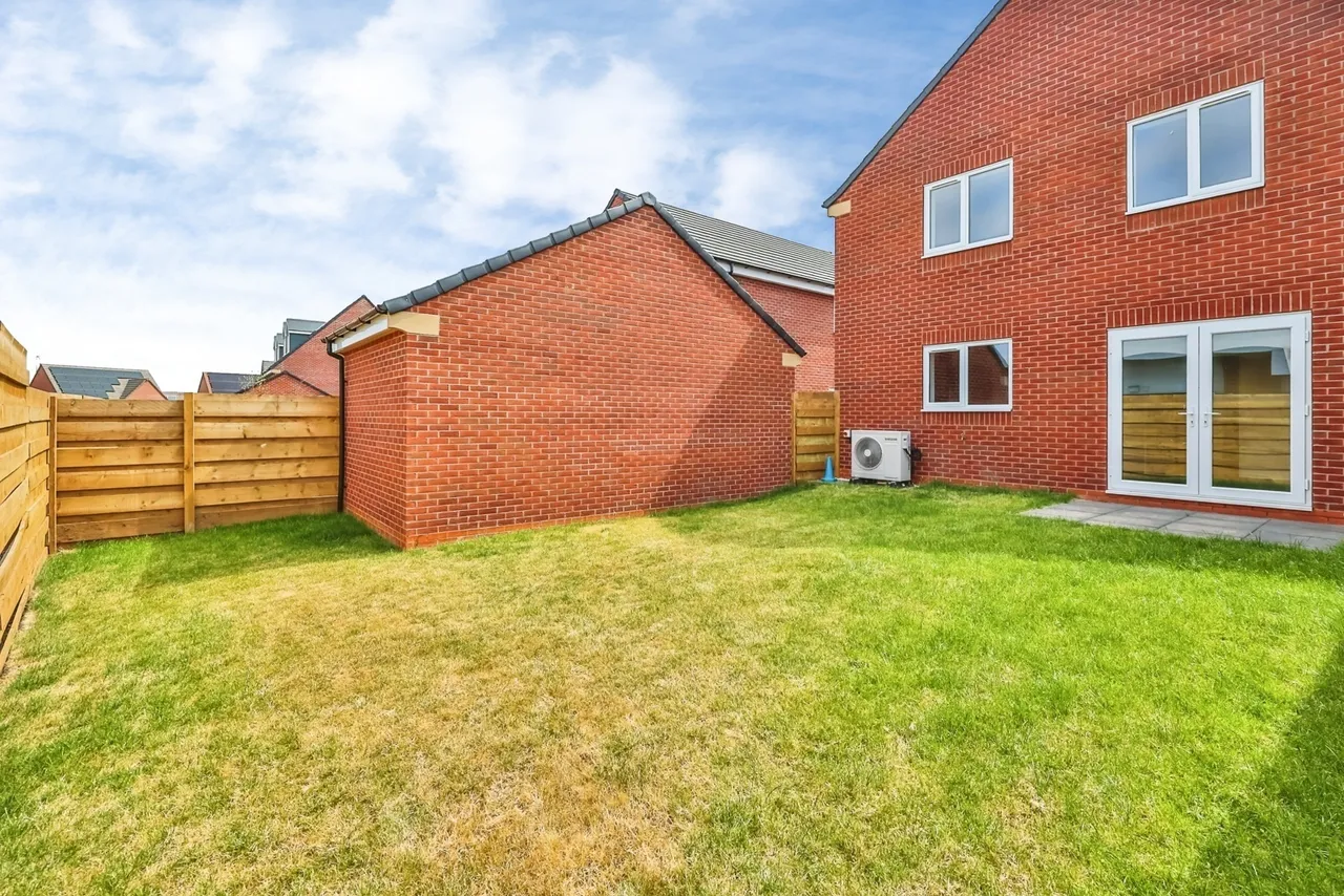 Monument View, Emperors Way, Hucknall, Nottingham, NG15, photo 16