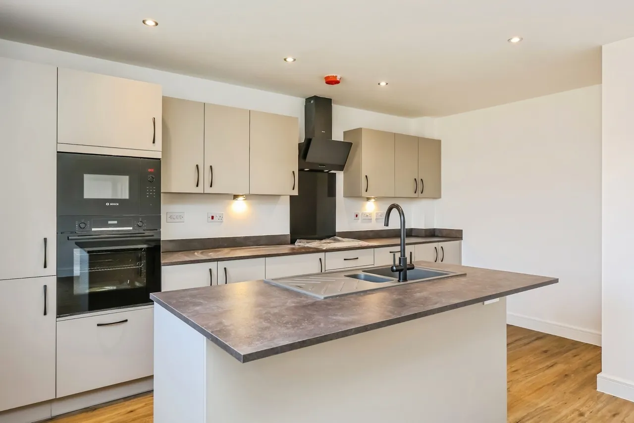Monument View, Emperors Way, Hucknall, Nottingham, NG15, photo 4