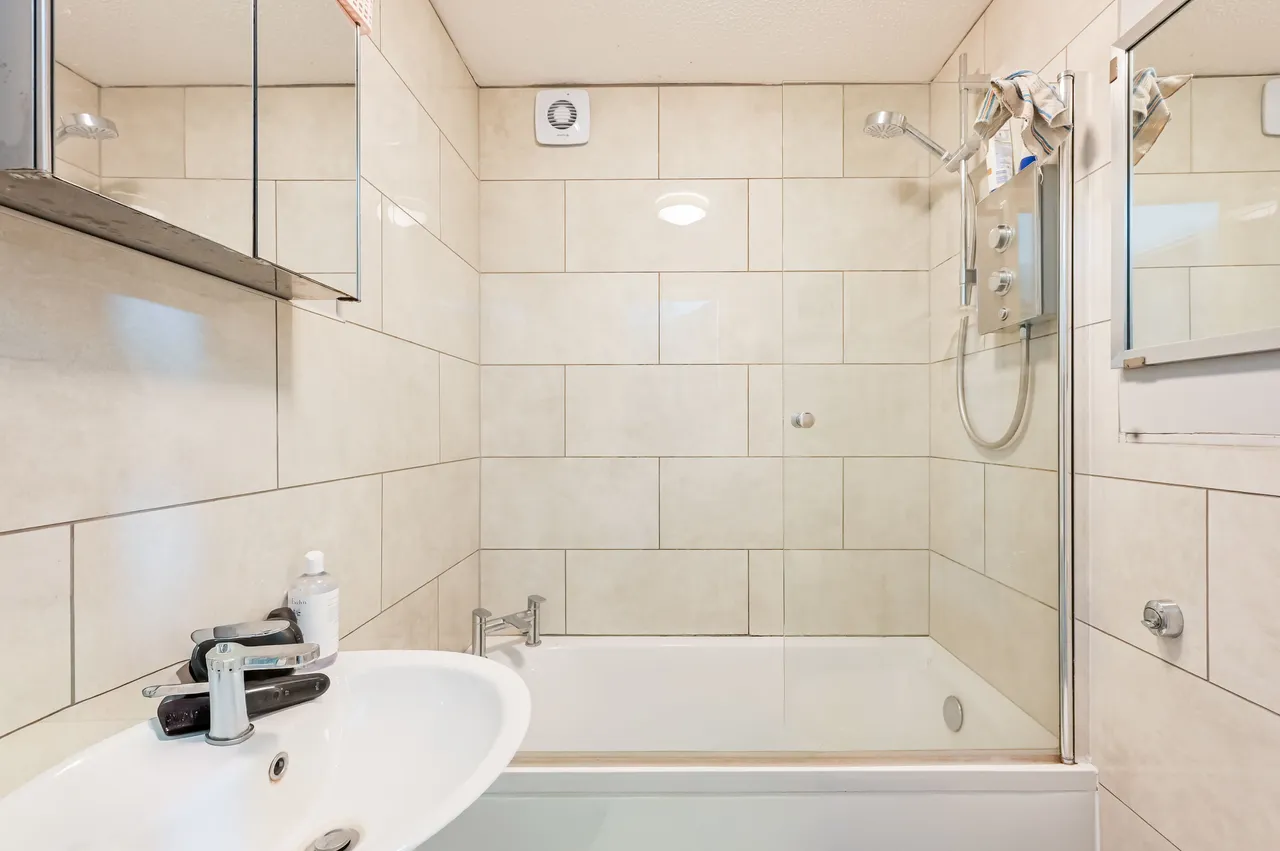 20 Coopers Close, London, photo 4