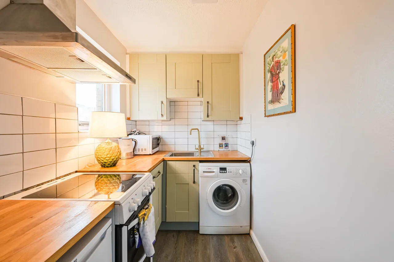 20 Coopers Close, London, photo 6