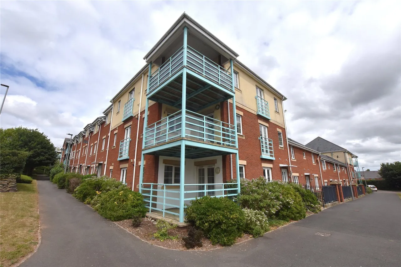 2 bed property for sale, Russell Walk, Exeter, EX2