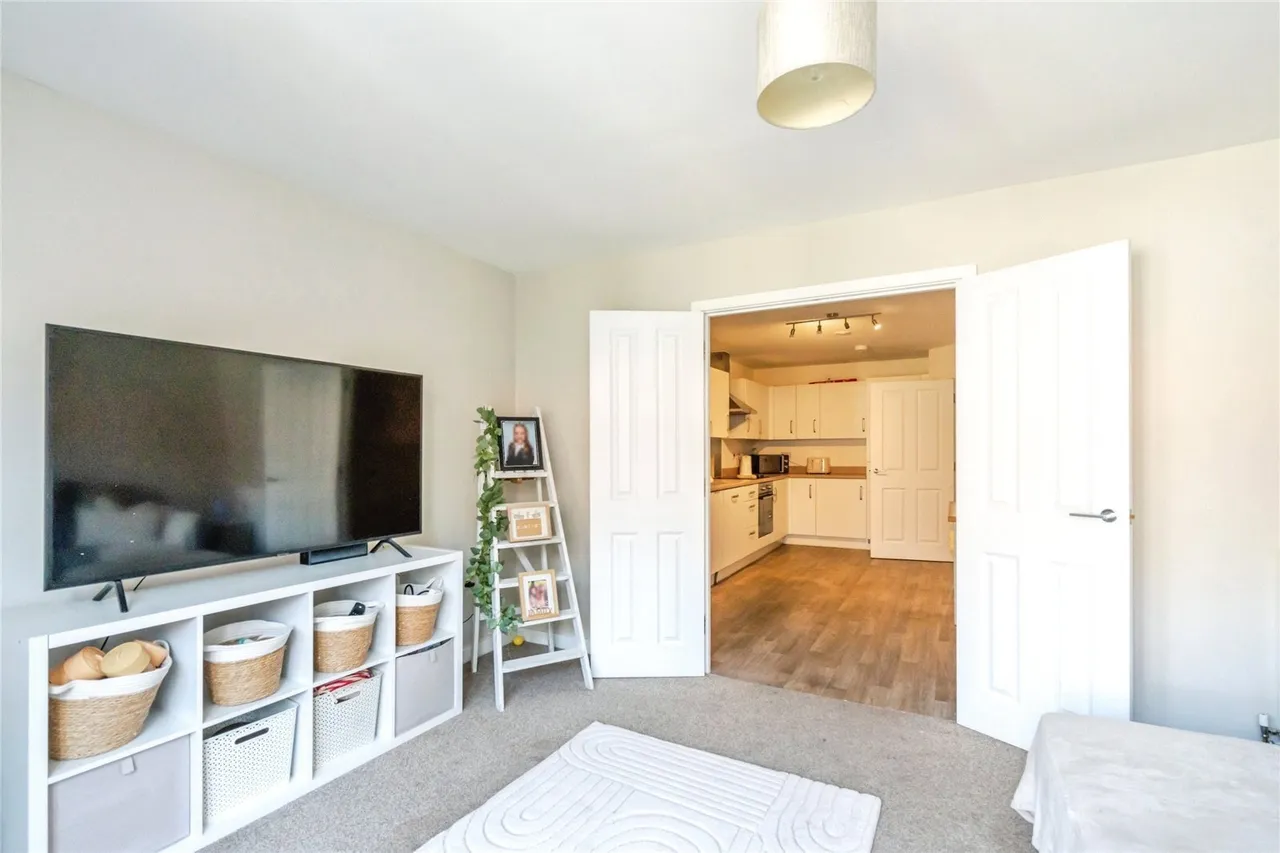 Pinewood Way, Chichester, PO19, photo 17