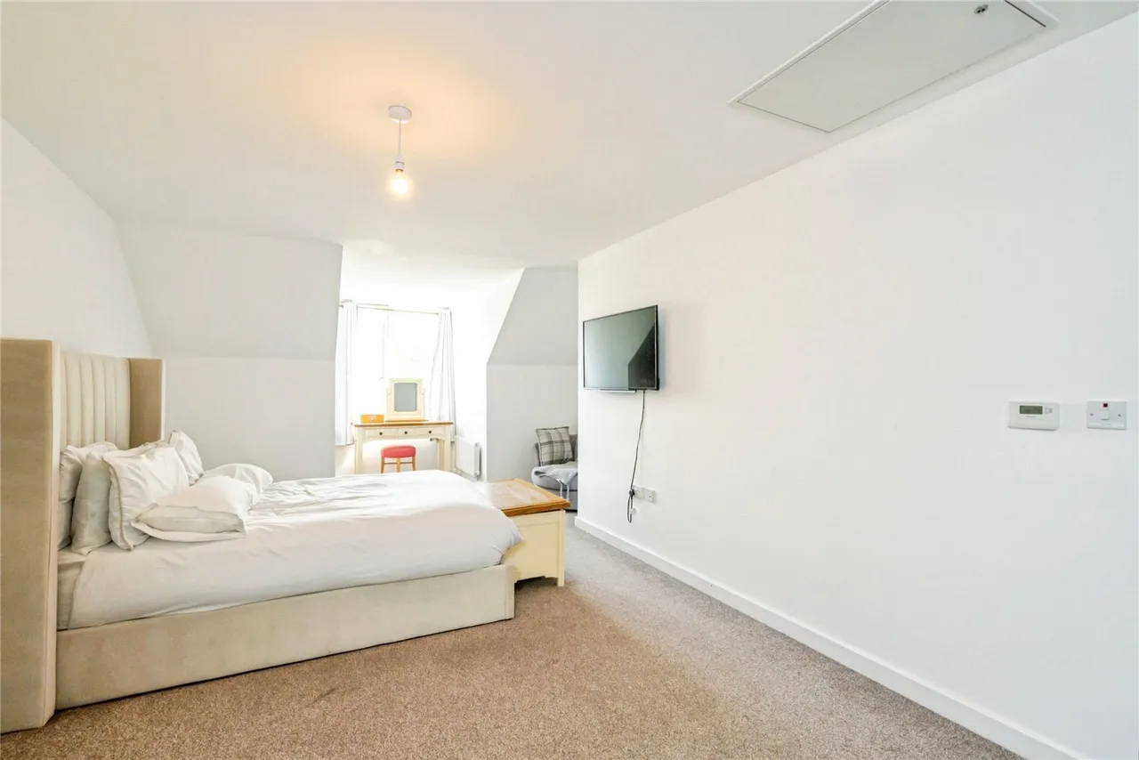 Pinewood Way, Chichester, PO19, photo 11