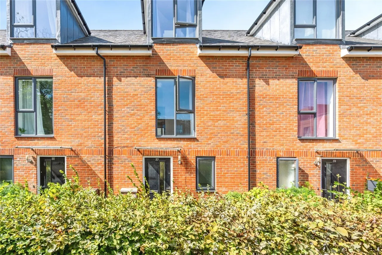 Pinewood Way, Chichester, PO19, photo 10
