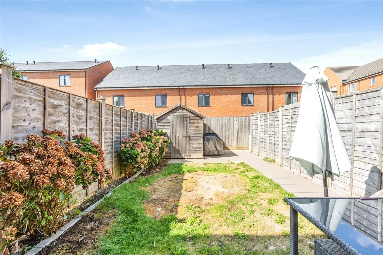Pinewood Way, Chichester, PO19, photo 18