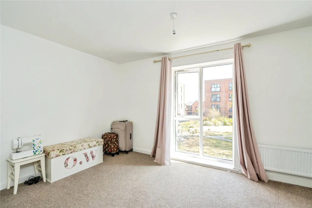 Pinewood Way, Chichester, PO19, photo 13
