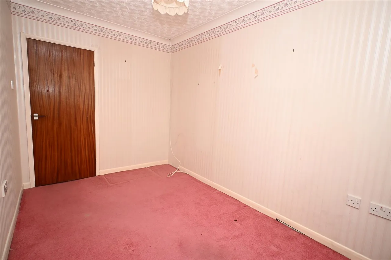 Park Avenue, Old Basing, photo 17