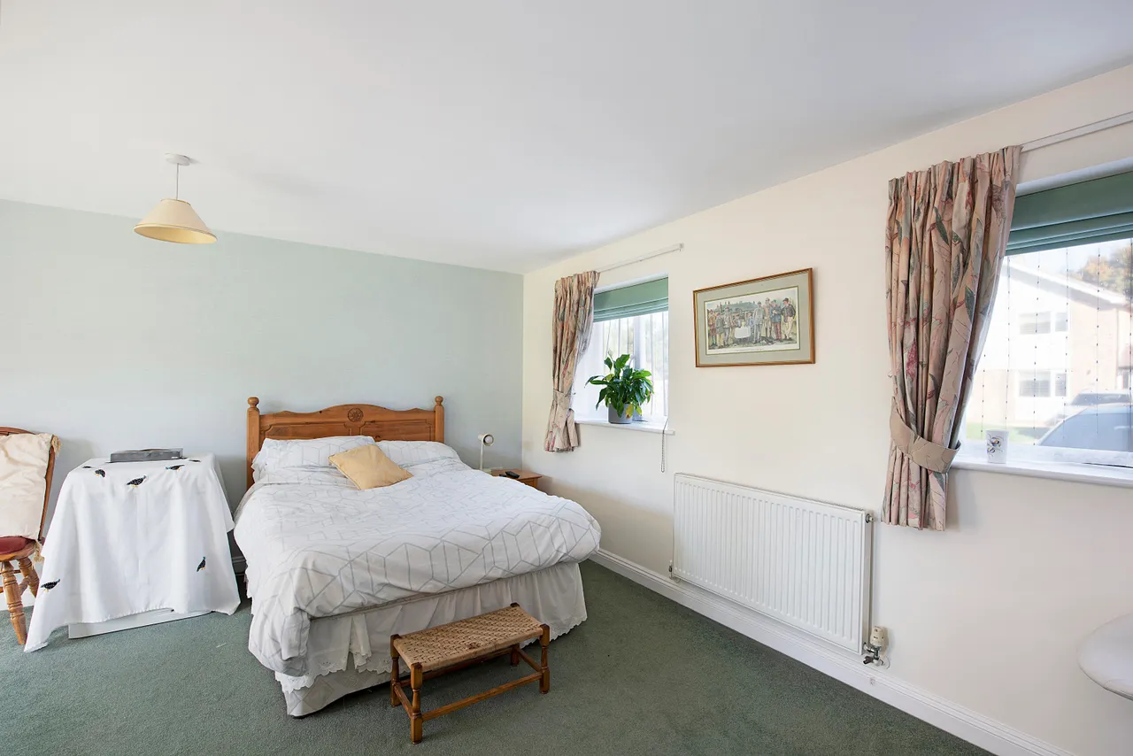 Home Farm Road, Houghton, PE28, photo 12
