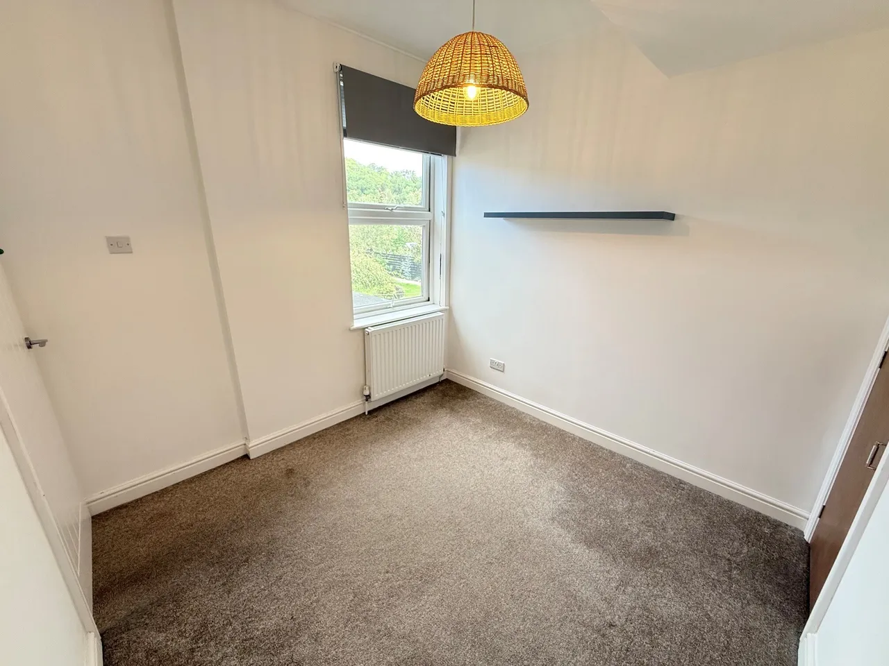 Gordon Road, Burton Joyce, NG14, photo 21