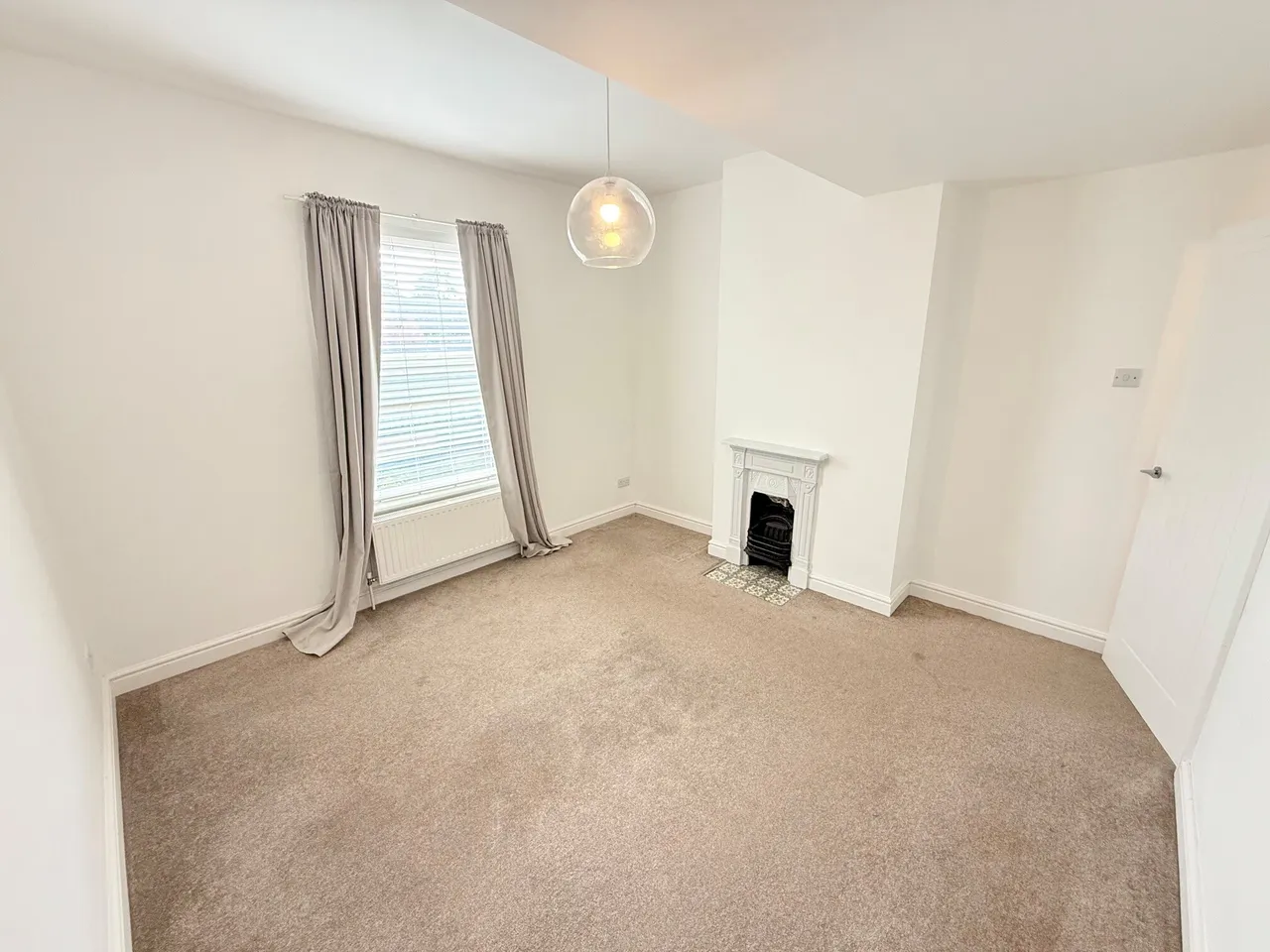Gordon Road, Burton Joyce, NG14, photo 16