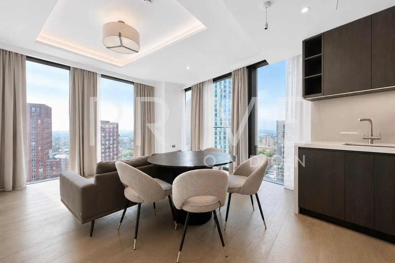 Carnation Way, Nine Elms, SW8, photo 3