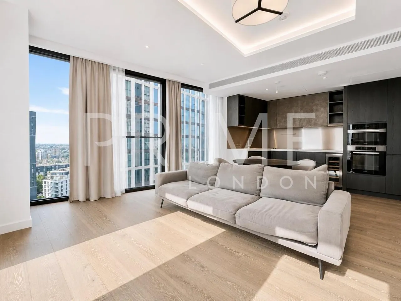 3 bed flat for sale, Carnation Way, Nine Elms, SW8