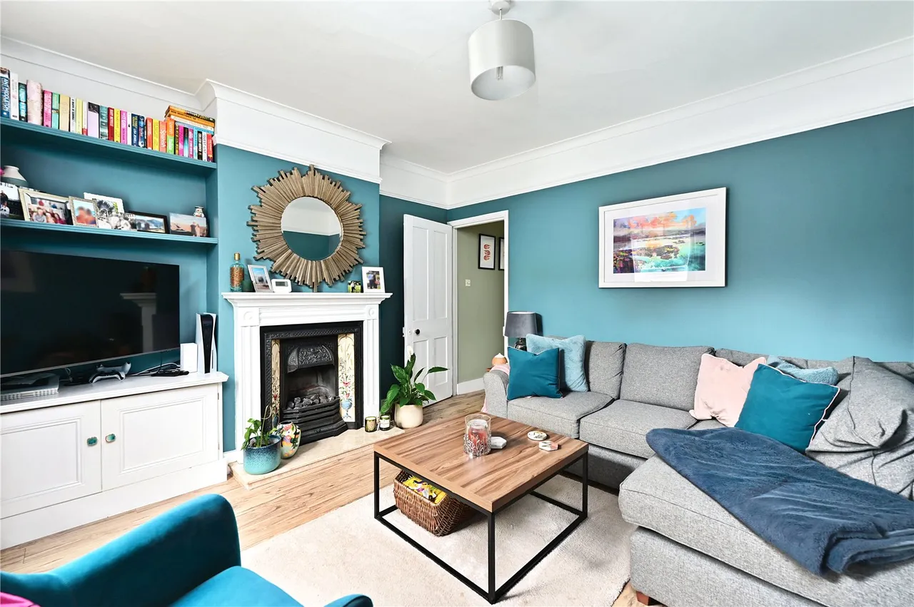 Cranford Avenue, Church Crookham, Fleet, Hampshire, GU52 6QU, photo 3