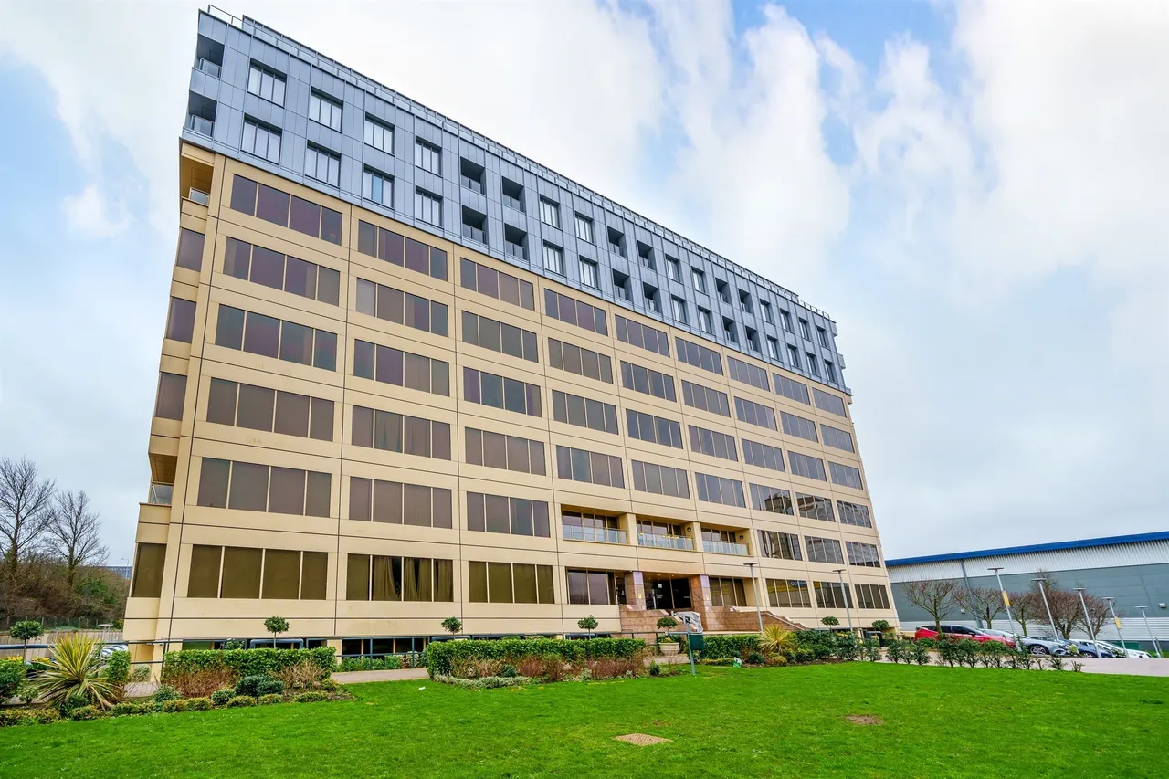 1 bed flat for sale — West Gate, London